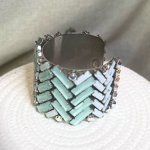 OOAK Sorrelli Cuff Bracelet Swarovski Crystals - Picture 5 of 9